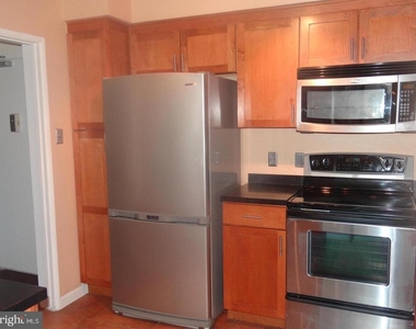 6301 Stevenson Avenue - Photo Thumbnail 12