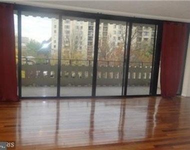 6301 Stevenson Avenue - Photo Thumbnail 17