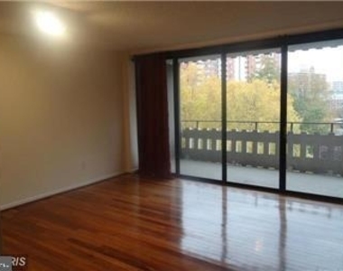 6301 Stevenson Avenue - Photo Thumbnail 20