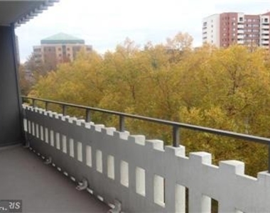 6301 Stevenson Avenue - Photo Thumbnail 23