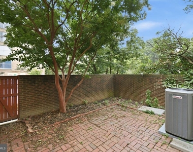 975 S Taylor Street - Photo Thumbnail 25