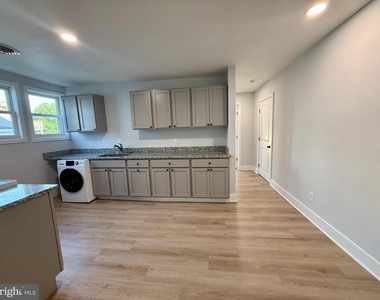 603 Main Street - Photo Thumbnail 2