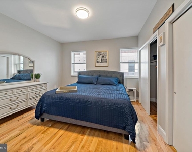 2126 S Iseminger Street - Photo Thumbnail 11
