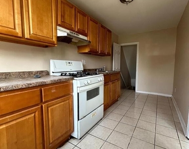 6640 E Roosevelt Boulevard - Photo Thumbnail 4