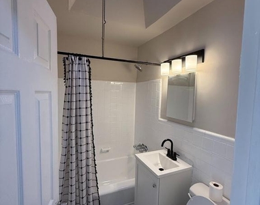 4427 Vista Street - Photo Thumbnail 9