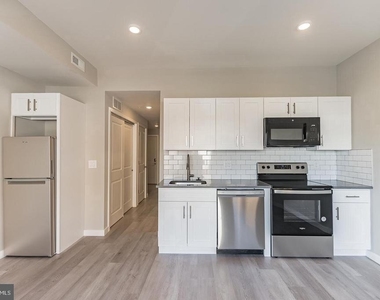 2243 N Broad Street - Photo Thumbnail 6
