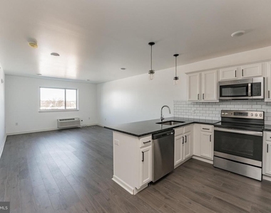 6649 Ridge Avenue - Photo Thumbnail 2
