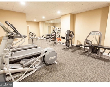 2130 Arch Street - Photo Thumbnail 17