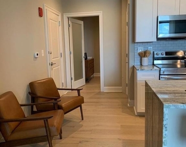 2130 Arch Street - Photo Thumbnail 4