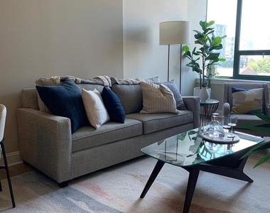 2130 Arch Street - Photo Thumbnail 5