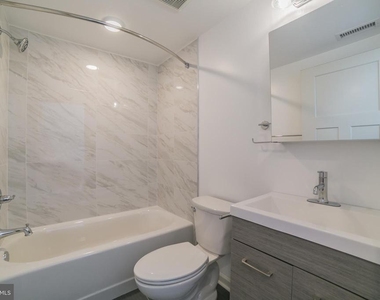 6615 Ridge Avenue - Photo Thumbnail 4