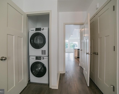 6615 Ridge Avenue - Photo Thumbnail 3