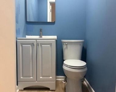 2729 E Cambria Street - Photo Thumbnail 4