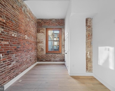 808 N 3rd Street - Photo Thumbnail 9
