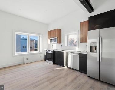 808 N 3rd Street - Photo Thumbnail 13