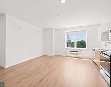 7127 Keystone Street - Photo Thumbnail 9