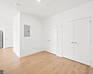 7127 Keystone Street - Photo Thumbnail 8