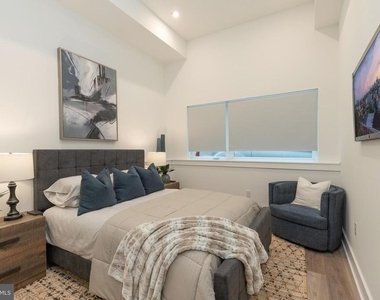 1421 E Columbia Avenue - Photo Thumbnail 23