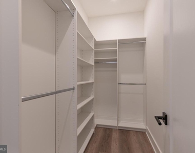 1421 E Columbia Avenue - Photo Thumbnail 45
