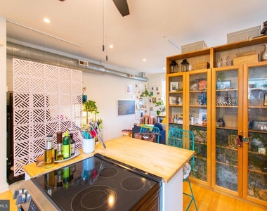 1006 N 5th Street - Photo Thumbnail 2