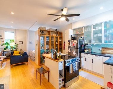 1006 N 5th Street - Photo Thumbnail 1