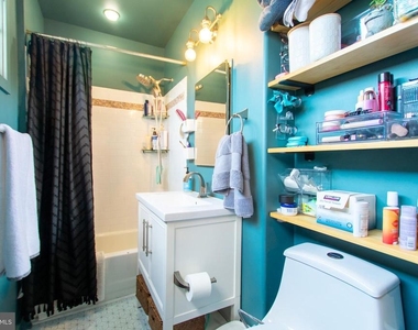 1006 N 5th Street - Photo Thumbnail 8
