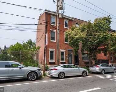 1006 N 5th Street - Photo Thumbnail 11