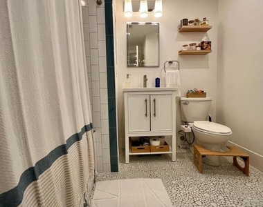 136 N Bread Street - Photo Thumbnail 29