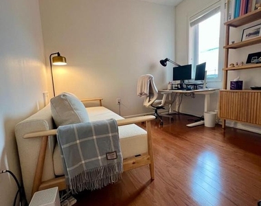 136 N Bread Street - Photo Thumbnail 8