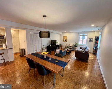 136 N Bread Street - Photo Thumbnail 16