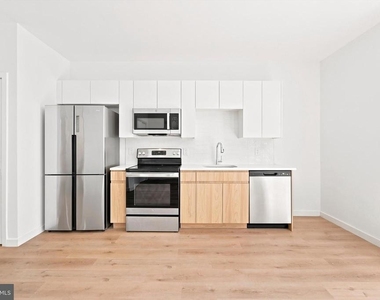 7127 Keystone Street - Photo Thumbnail 16