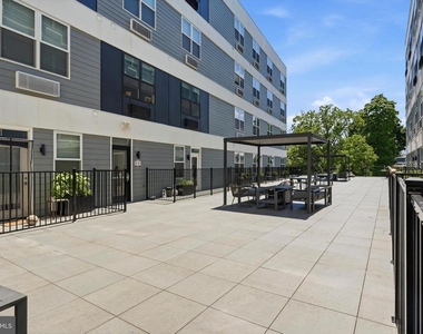 7127 Keystone Street - Photo Thumbnail 4