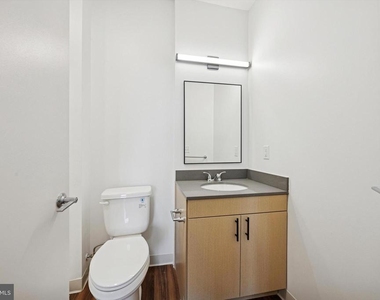 4240 Chestnut Street - Photo Thumbnail 12