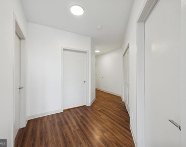 4240 Chestnut Street - Photo Thumbnail 9