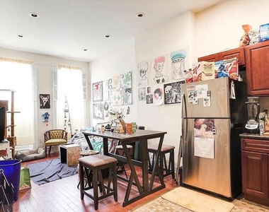 1920 N 18th Street - Photo Thumbnail 4