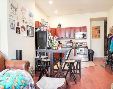 1920 N 18th Street - Photo Thumbnail 6
