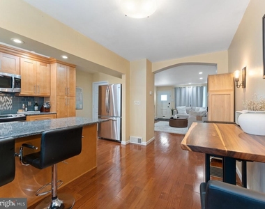 5969 Jannette Street - Photo Thumbnail 7