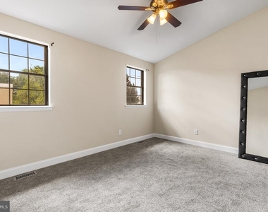 778 S Front Street - Photo Thumbnail 14