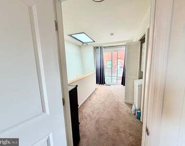 1209 Locust Street - Photo Thumbnail 23