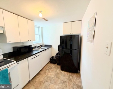 1209 Locust Street - Photo Thumbnail 14