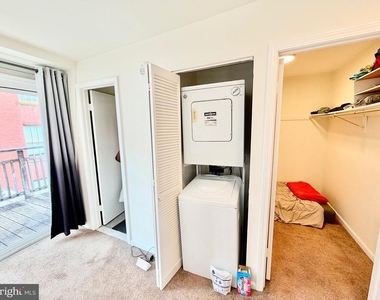 1209 Locust Street - Photo Thumbnail 21