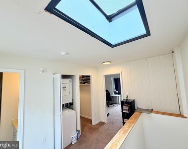 1209 Locust Street - Photo Thumbnail 16