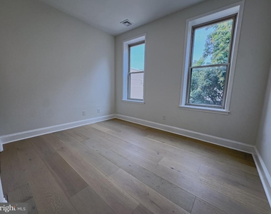 1703 Green Street - Photo Thumbnail 24