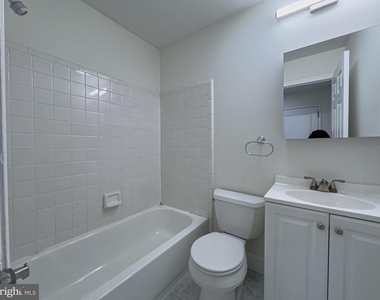 1703 Green Street - Photo Thumbnail 14