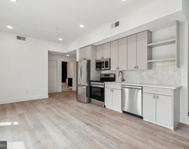 367 W Hortter Street - Photo Thumbnail 4