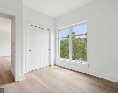 367 W Hortter Street - Photo Thumbnail 6