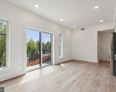 367 W Hortter Street - Photo Thumbnail 5