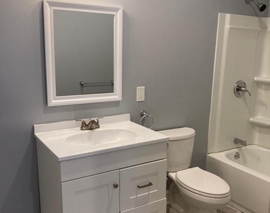 4663 Paul Street - Photo Thumbnail 4