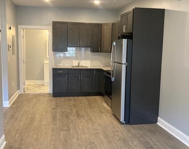 4663 Paul Street - Photo Thumbnail 7