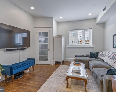 3183 E Thompson Street - Photo Thumbnail 4